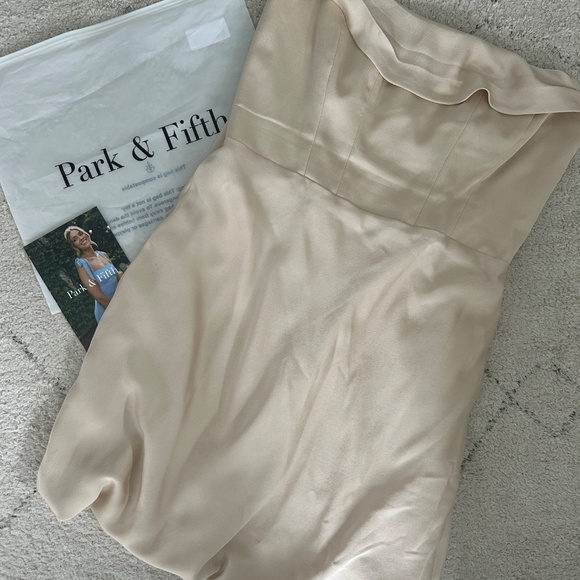 Park and Fifth- Paloma Dress- Large - Picture 4 of 10